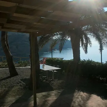 Fascinosa Casa Sul Mare In Posizione Mozzafiato Apartamento Porto Azzurro